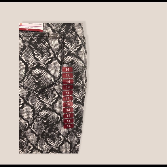 Seven7 Tummyless Slimming Stretch Skinny Jeans - Picture 3 of 5